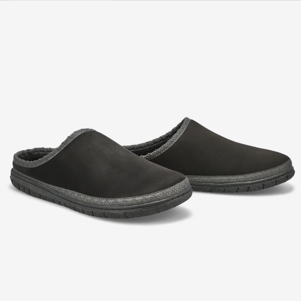 Soft moc Slippers black Size 10